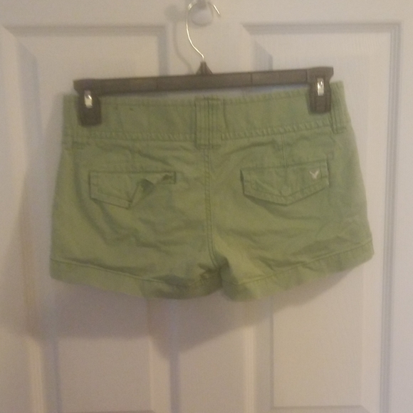 Shorts - Picture 3 of 3